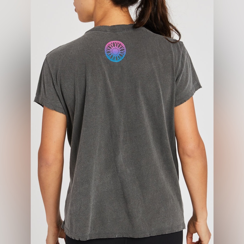 SOULCYCLE ACDC Short Sleeve Concert T-Shirt Graphic Band Tee Vintage Inspired M - Picture 2 of 10